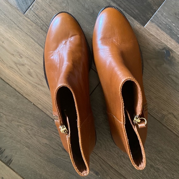 J. CREW Ankle Boots / Size 8 - Picture 2 of 5